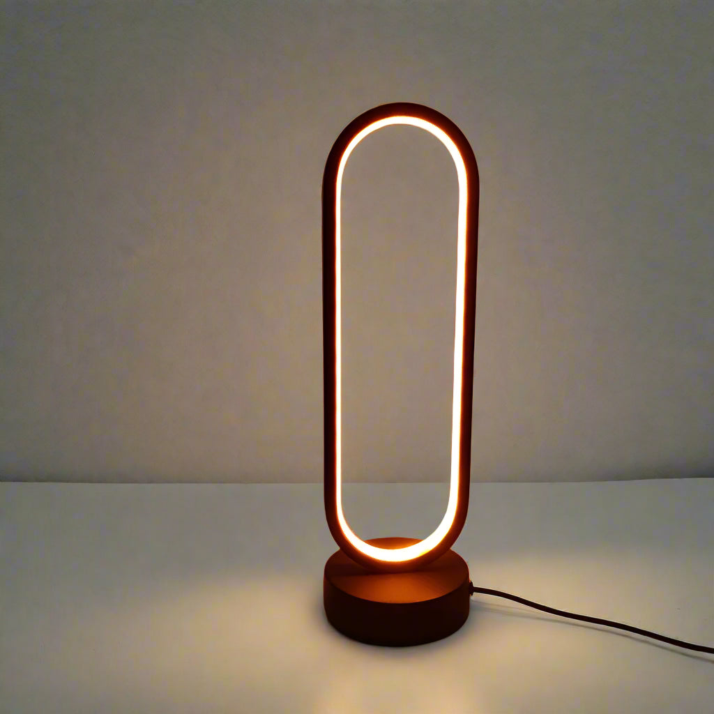 Dæmpbar bordlampe til sengebordet.