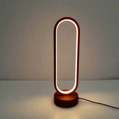 Dæmpbar bordlampe til sengebordet.